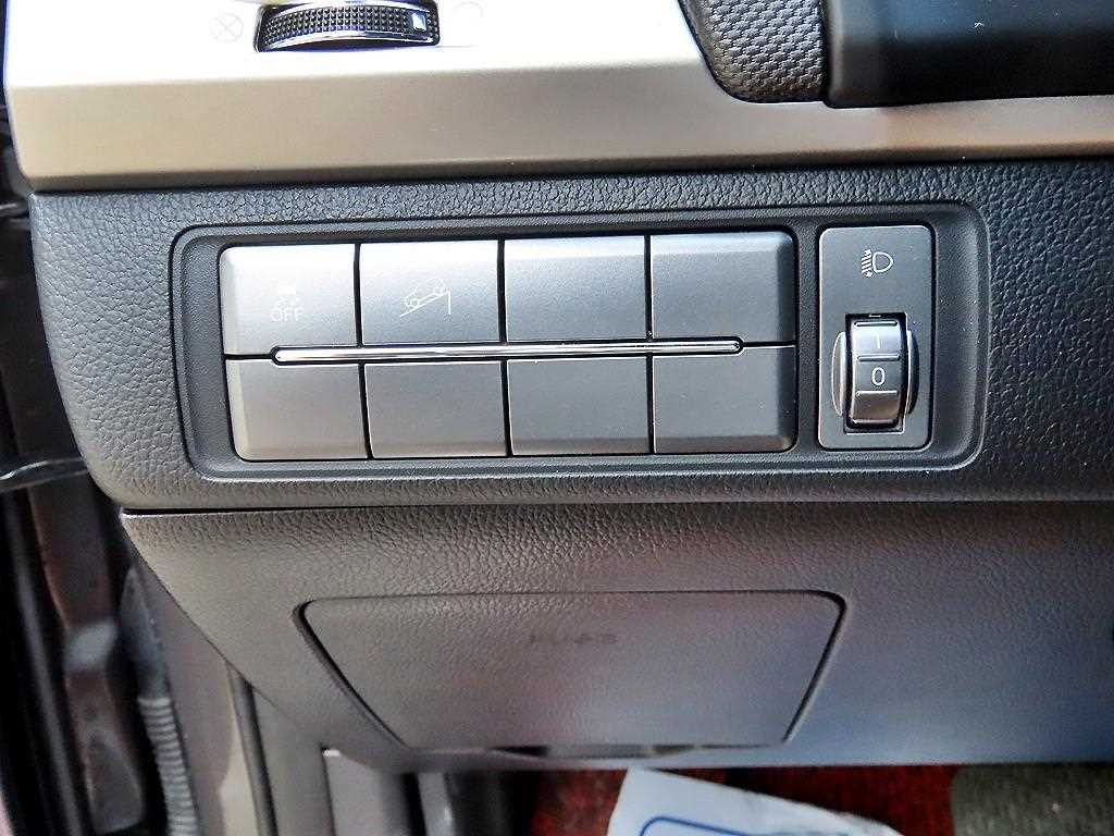 Ssangyong Rexton 2019 Gris - Importación desde Corea - HF Imports Iquique - Foto 14