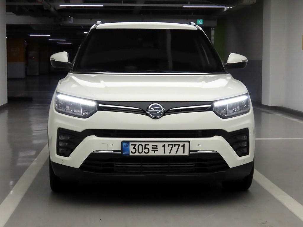 Ssangyong Tivoli - Vista 2