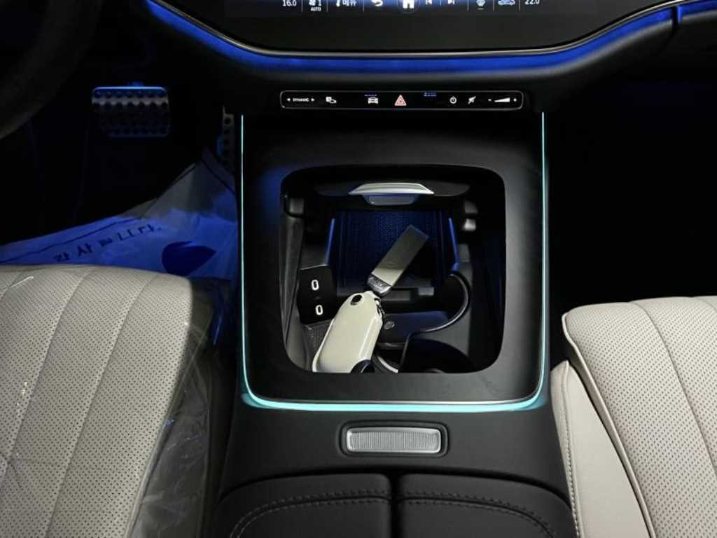 Mercedes Benz E class - Vista 12