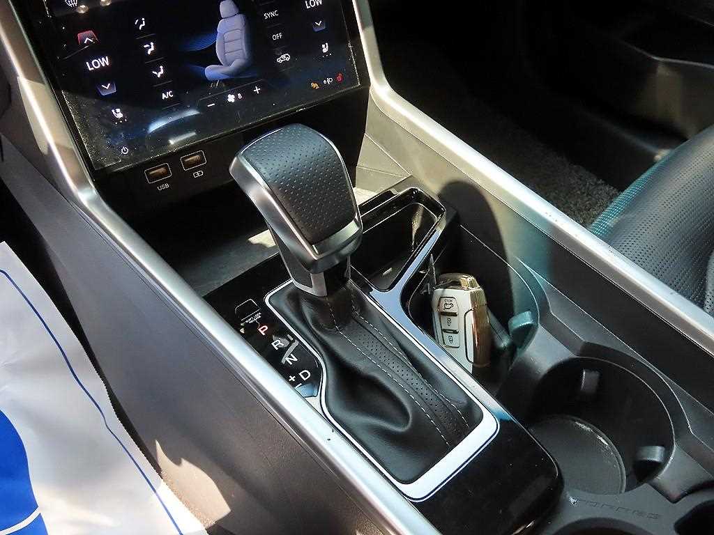 Ssangyong Torres - Vista 12
