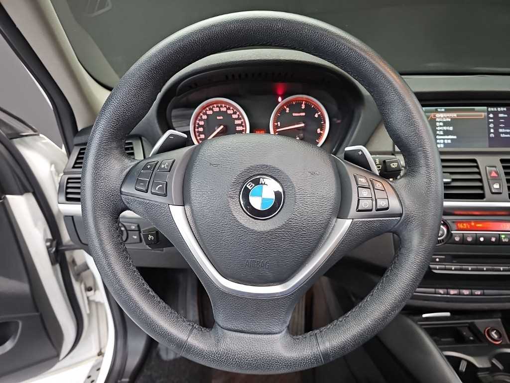 BMW X6 - Vista 11