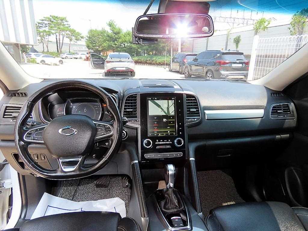 SAMSUNG QM6 - Vista 9