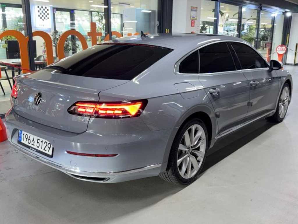 Volkswagen Arteon - Vista 6