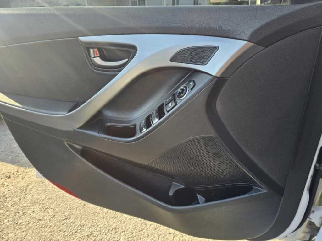 HYUNDAI Avante 2014 Blanco - Importación desde Corea - HF Imports Iquique - Foto 15