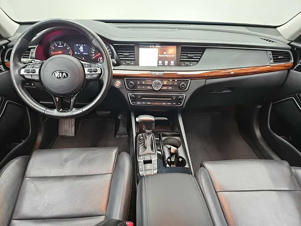 KIA K7 - Vista 9