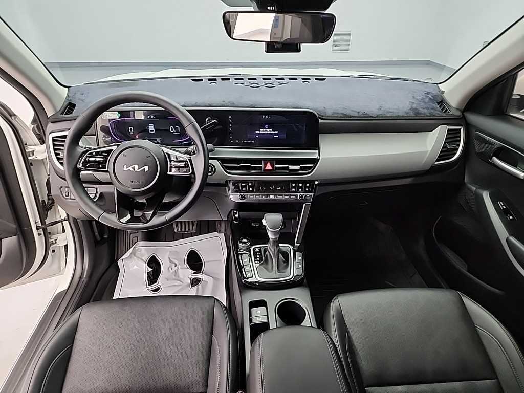 KIA Seltos - Vista 9