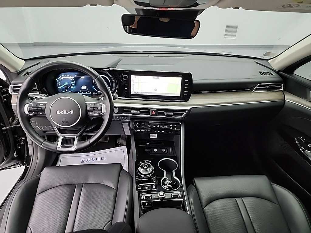 KIA K5 - Vista 9
