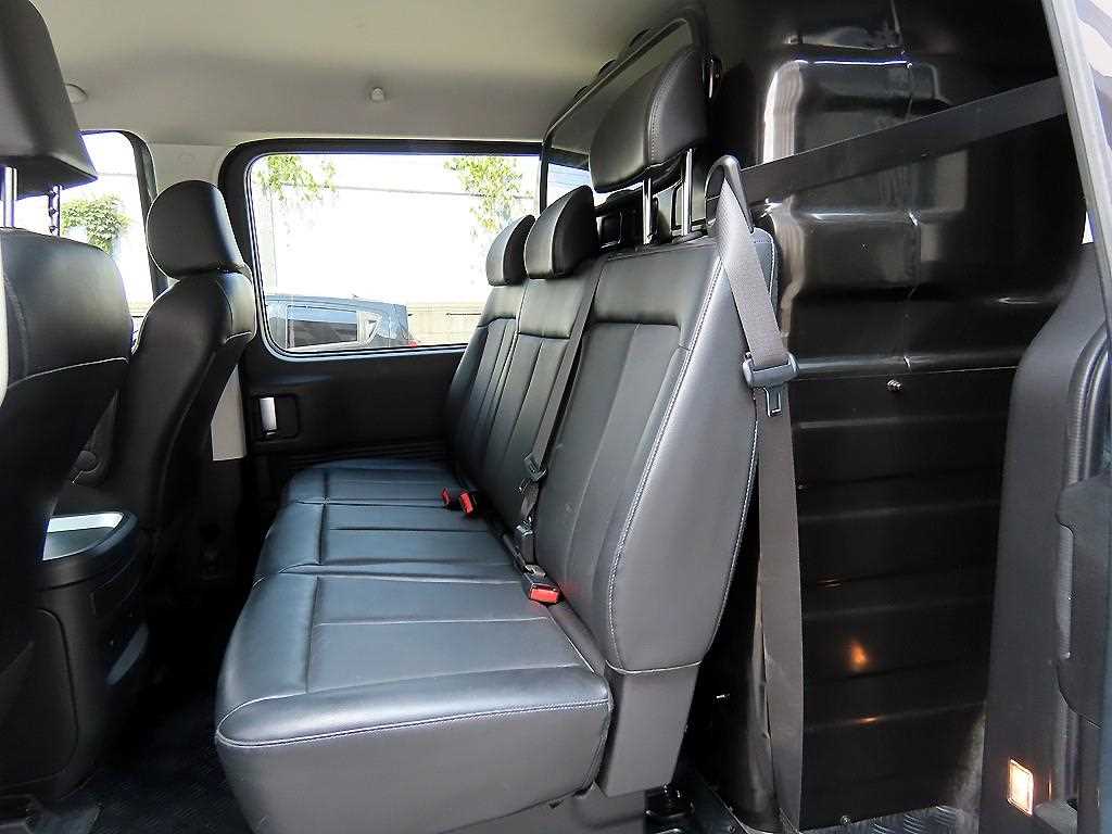 HYUNDAI Staria - Vista 8