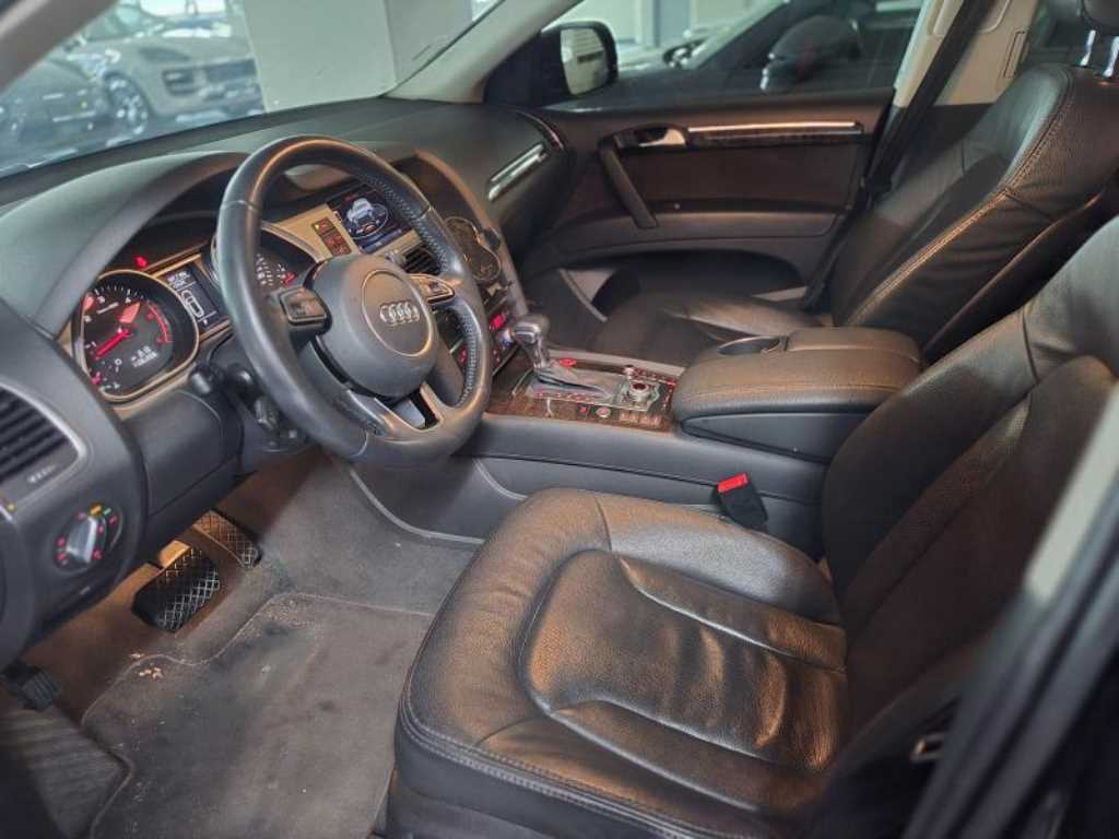 Audi Q7 - Vista 7