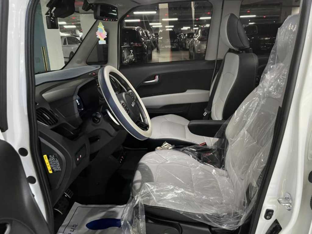 KIA Ray - Vista 8