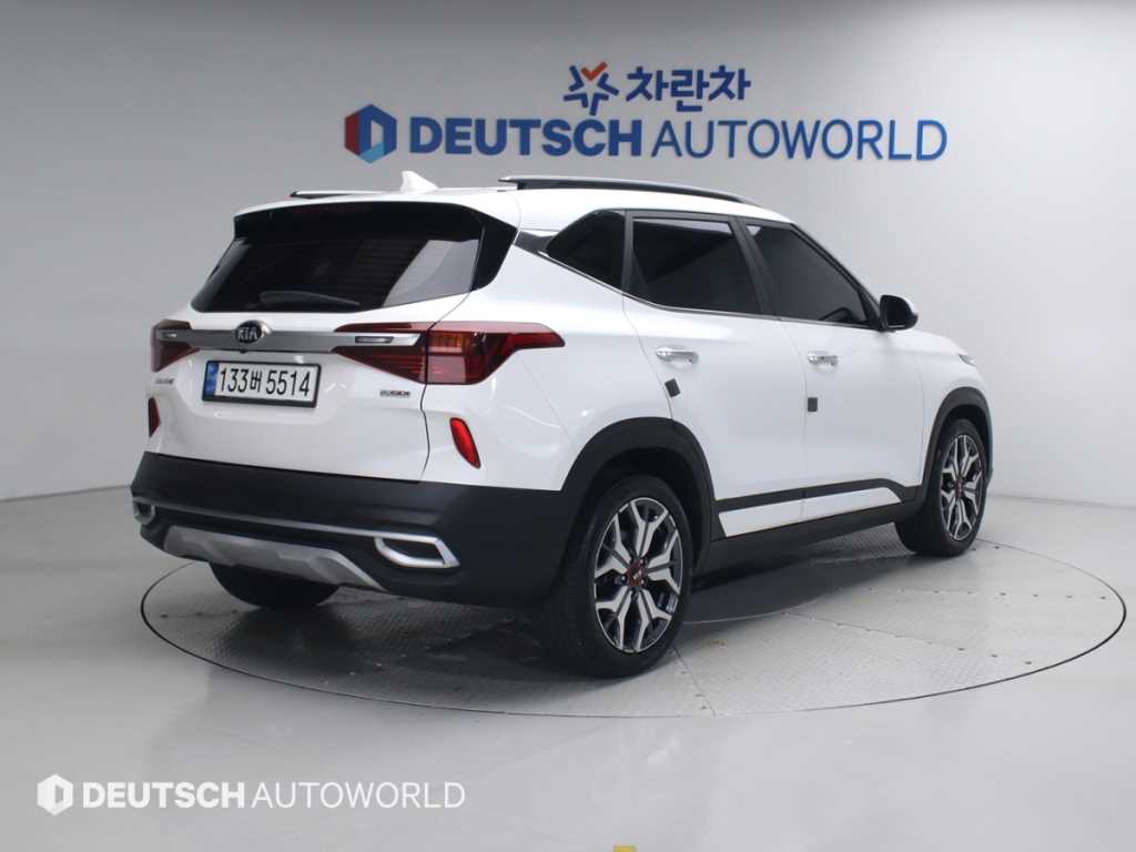 KIA Seltos - Vista 2