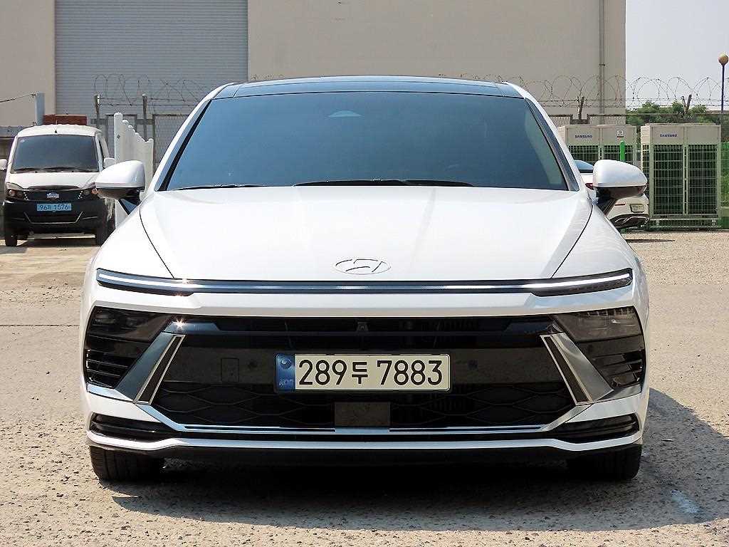 HYUNDAI Sonata - Vista 2