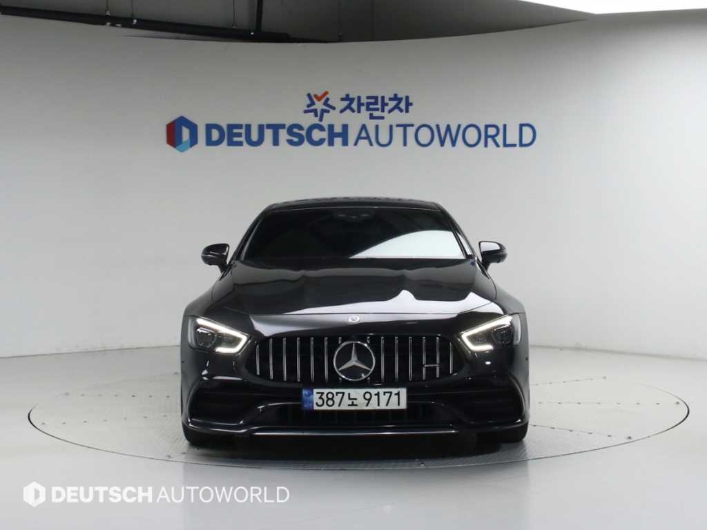 Mercedes Benz AMG GT - Vista 3