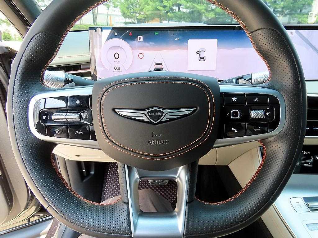 Genesis GV70 - Vista 10