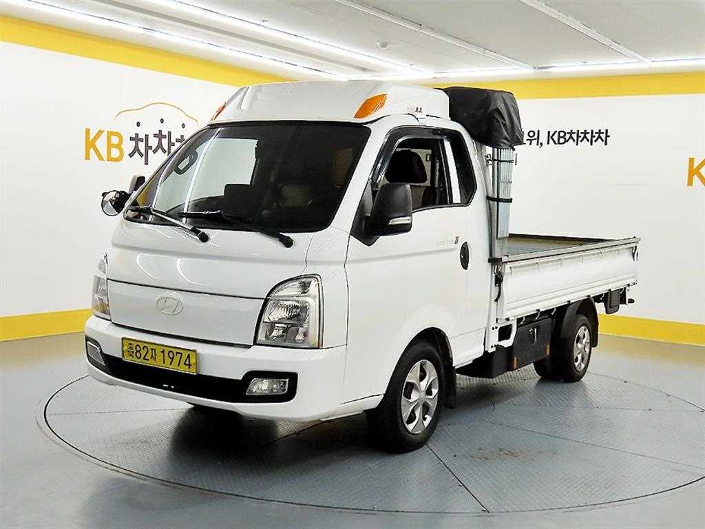 Small Truck Cargo (small) 2025 Blanco - Importación desde Corea - HF Imports Iquique - Foto 1