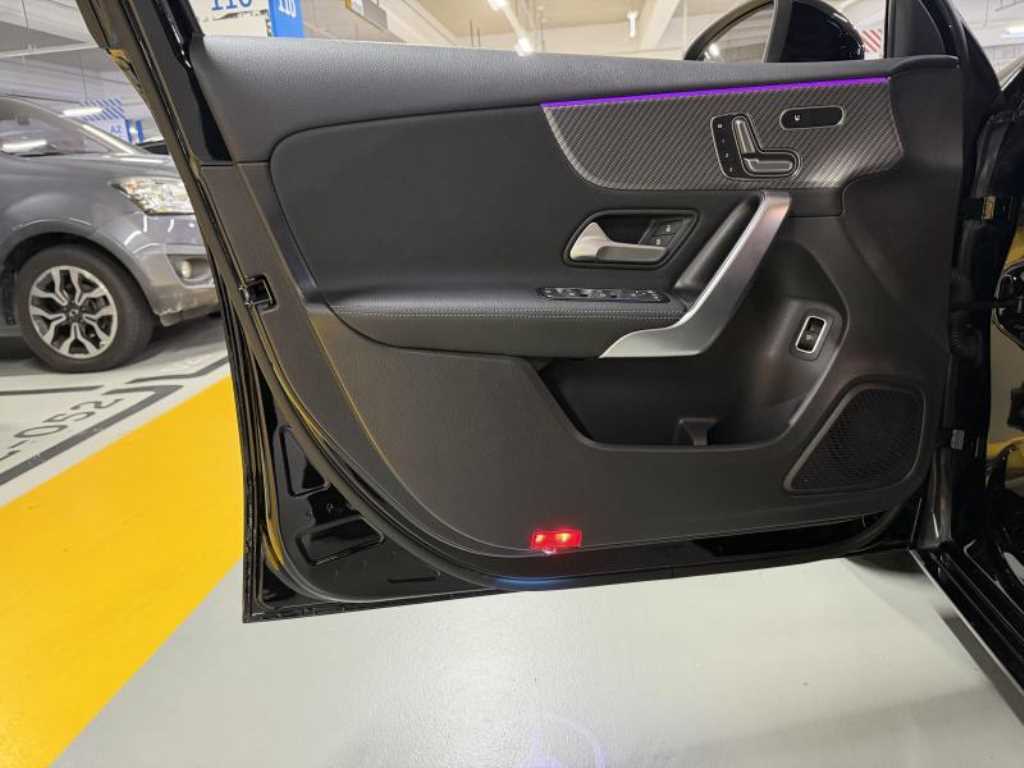 Mercedes Benz A Class - Vista 10