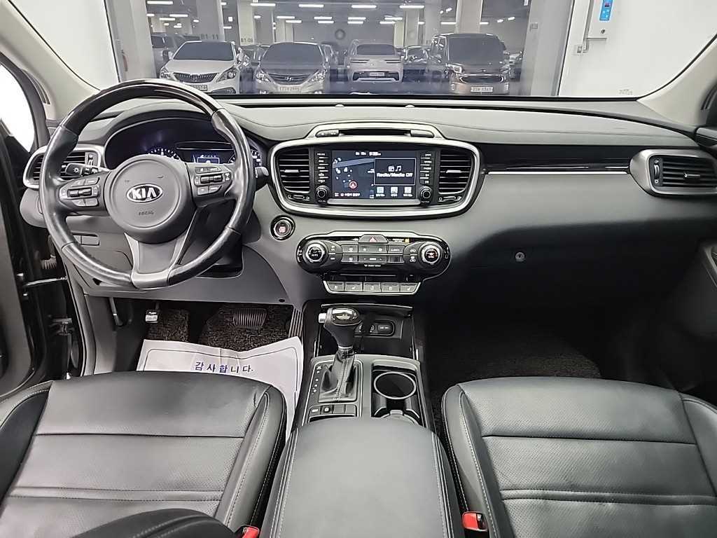 KIA Sorento - Vista 10