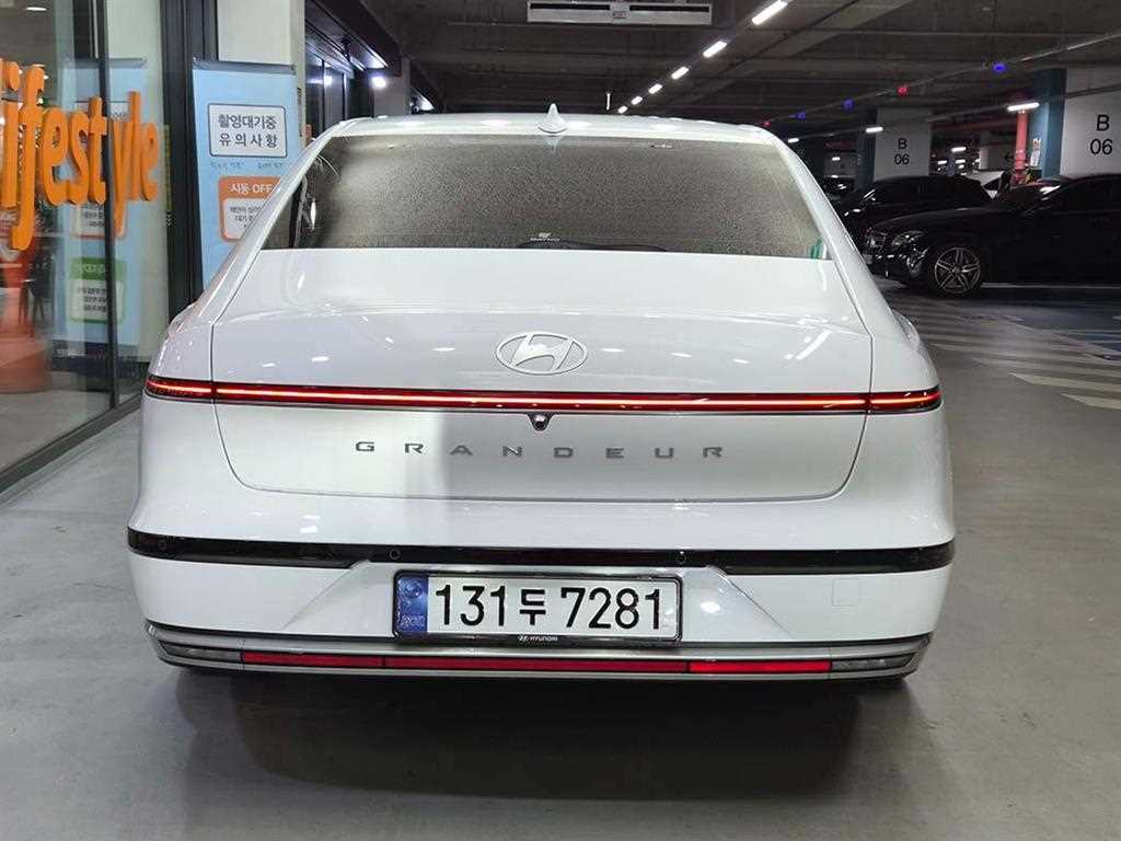 HYUNDAI Grandeur - Vista 7