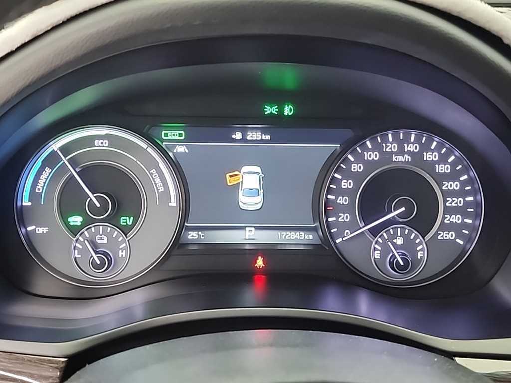KIA K7 - Vista 9
