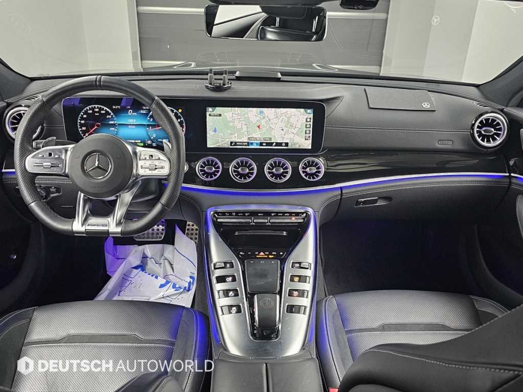 Mercedes Benz AMG GT - Vista 9