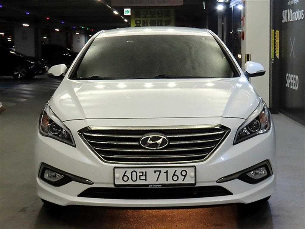 HYUNDAI Sonata - Vista 2