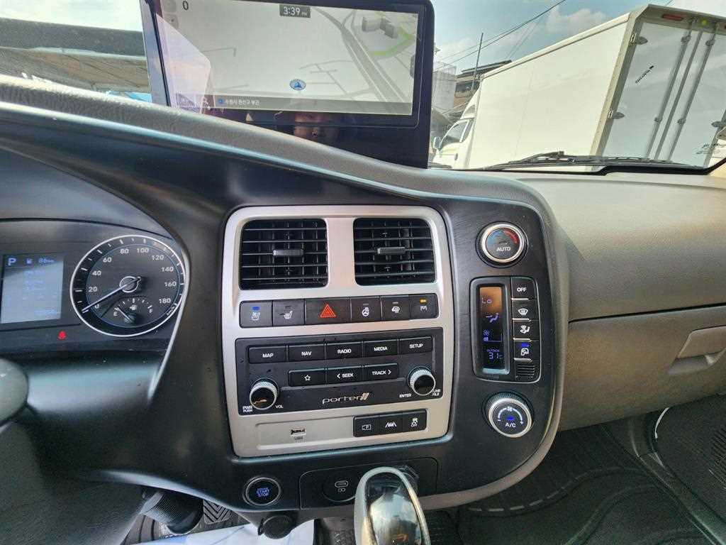 Small Truck Normal Box(High Deck) 2025 Blanco - Importación desde Corea - HF Imports Iquique - Foto 15