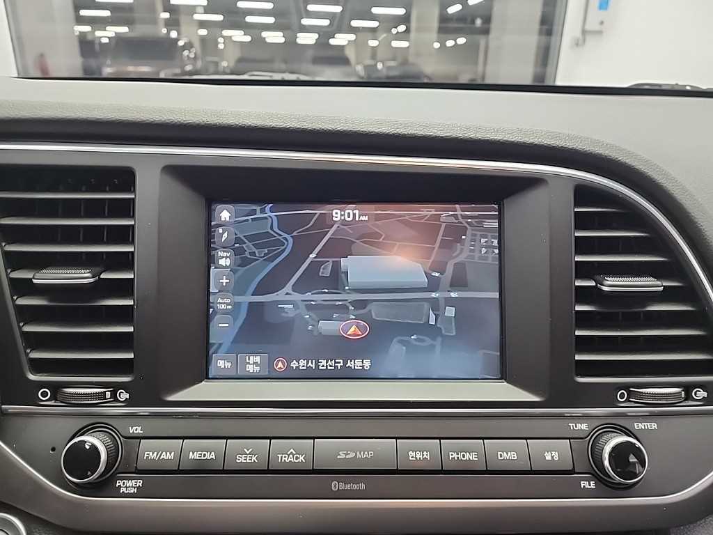 HYUNDAI Avante 2016 Blanco - Importación desde Corea - HF Imports Iquique - Foto 17