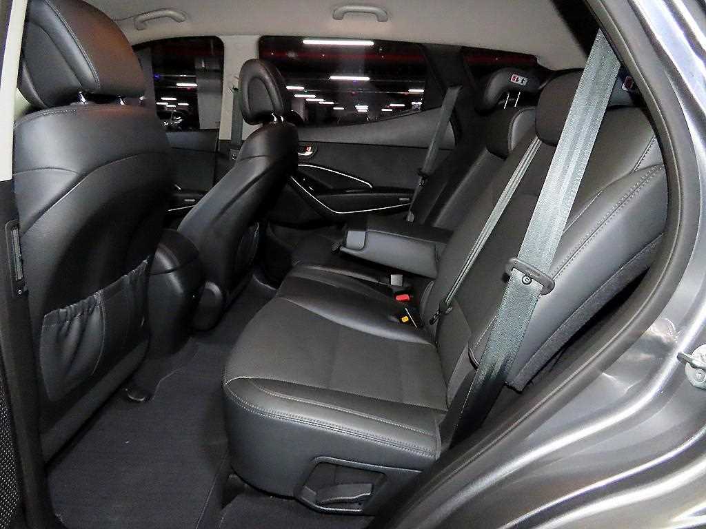 HYUNDAI Santa Fe - Vista 9
