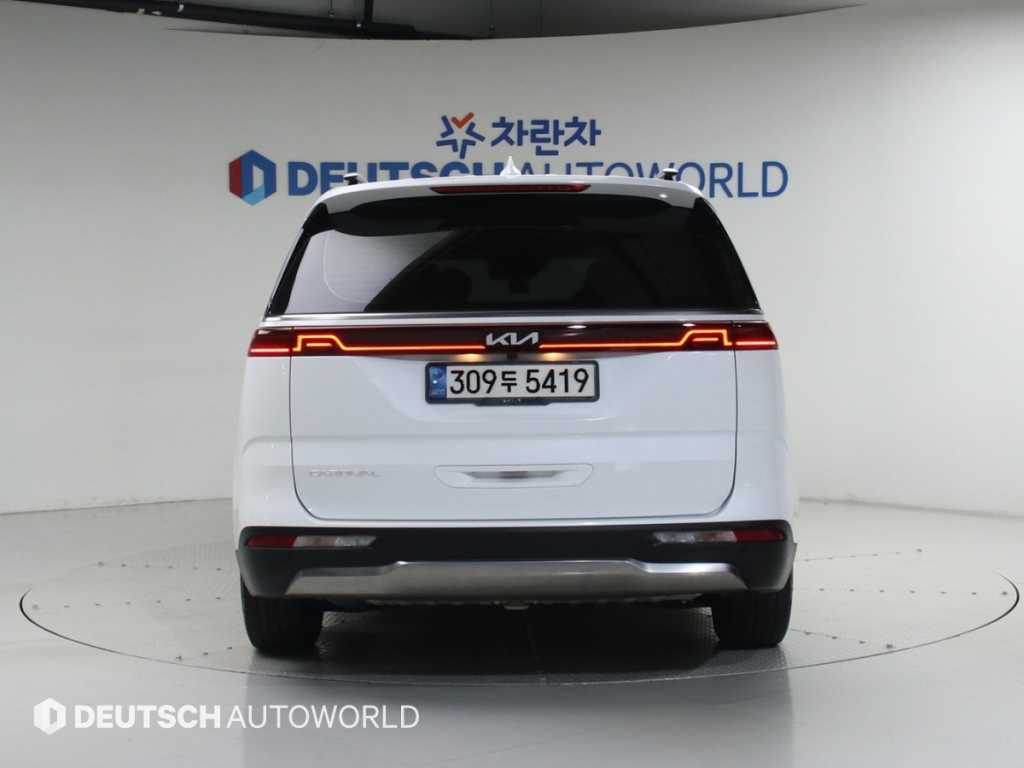 KIA Carnival - Vista 6