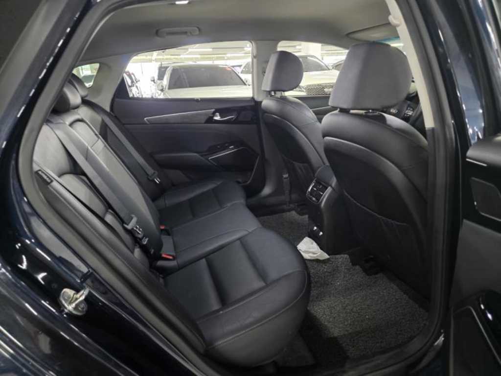 KIA K7 - Vista 11