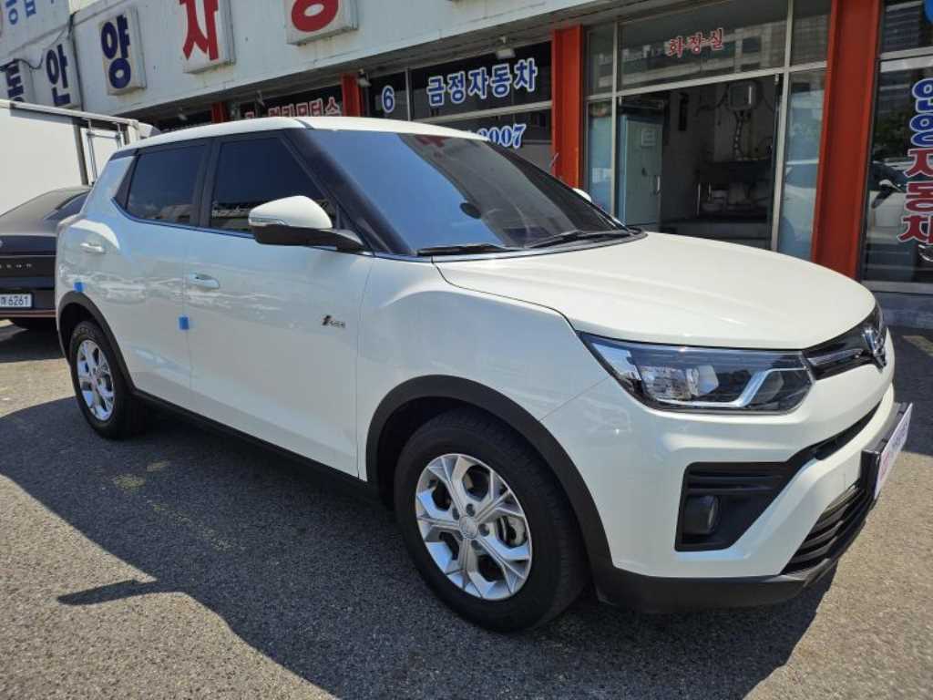 Ssangyong Tivoli - Vista 10