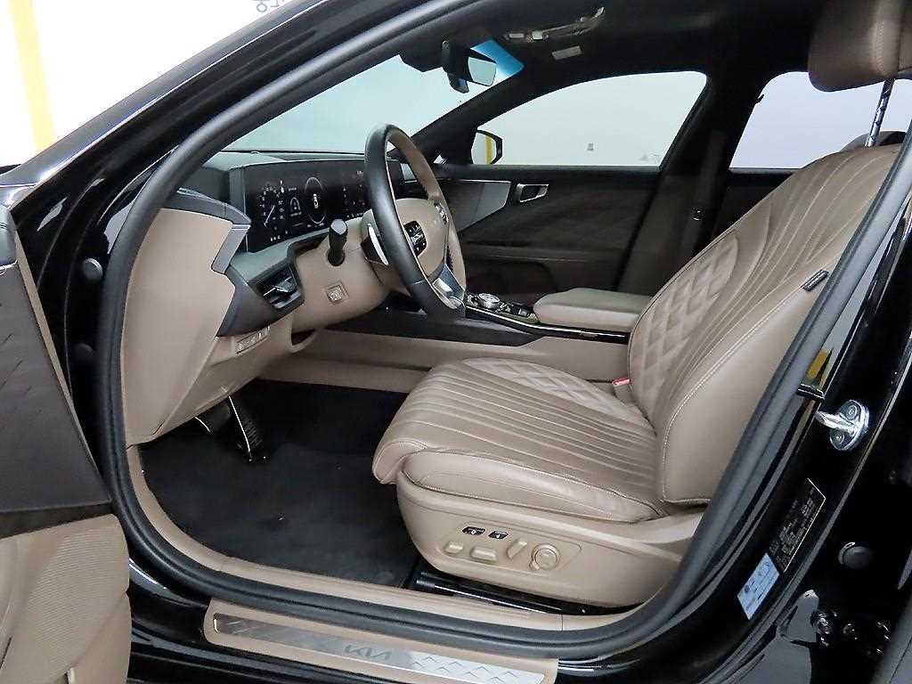 KIA K8 - Vista 7