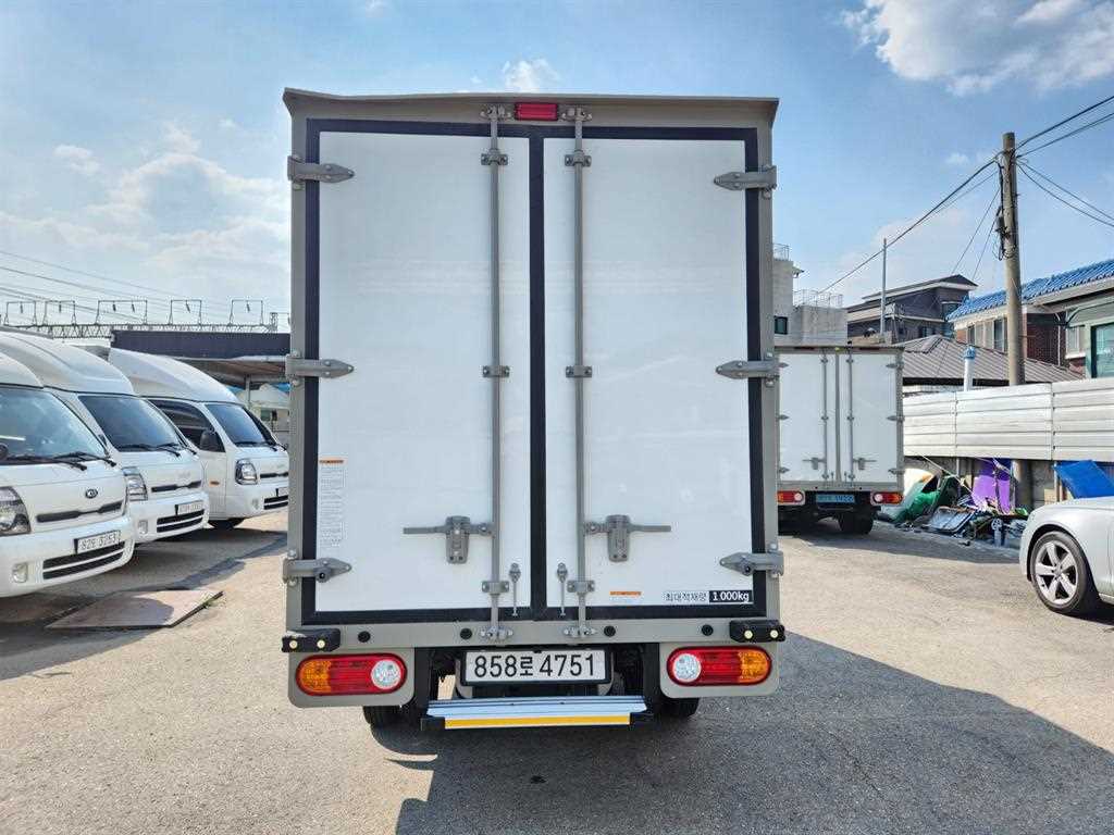 Small Truck Normal Box(High Deck) - Vista 8