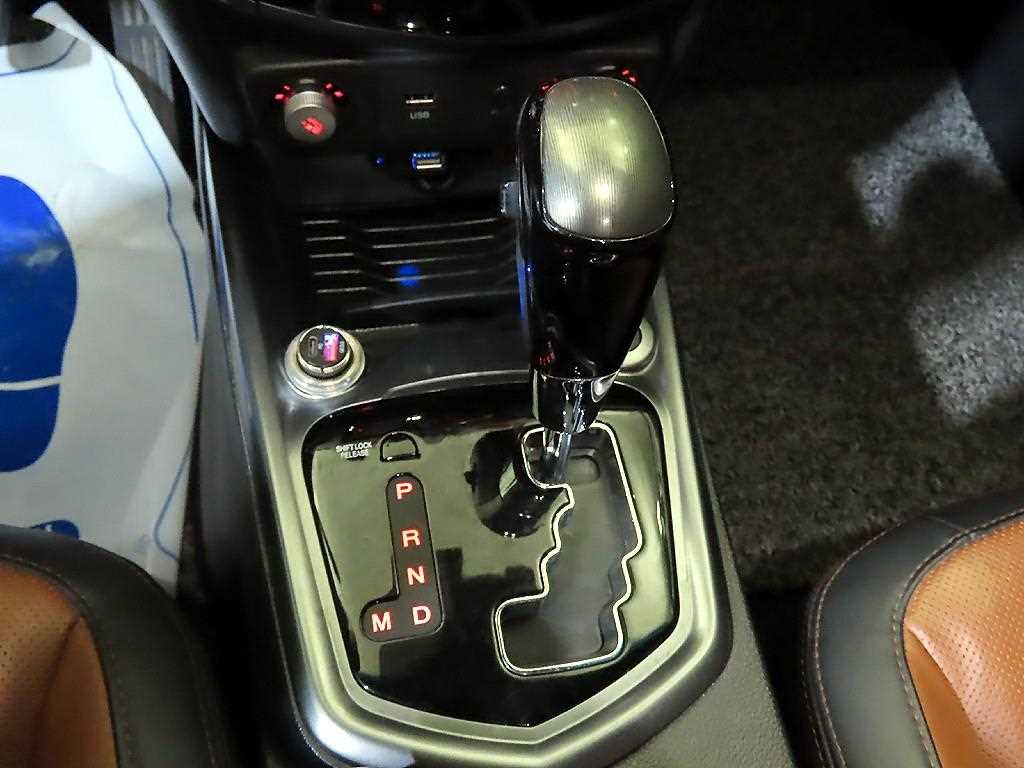 Ssangyong Tivoli 2018 - Importación desde Corea - HF Imports Iquique - Foto 14