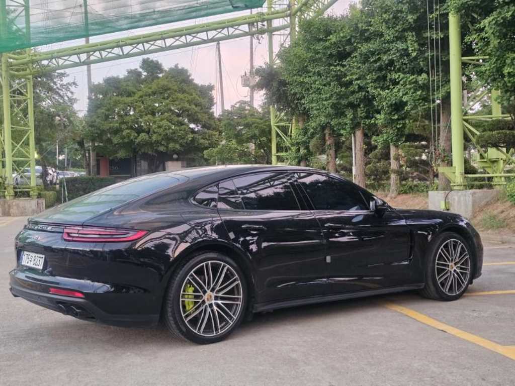 Porsche Panamera - Vista 10