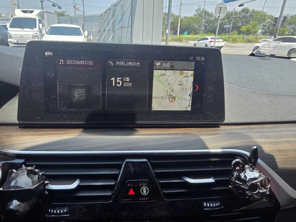 BMW 5 Series - Vista 10