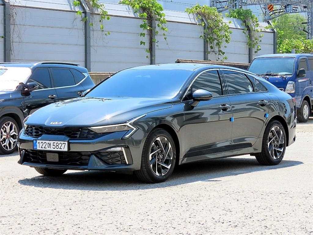 KIA K5 - Vista 2