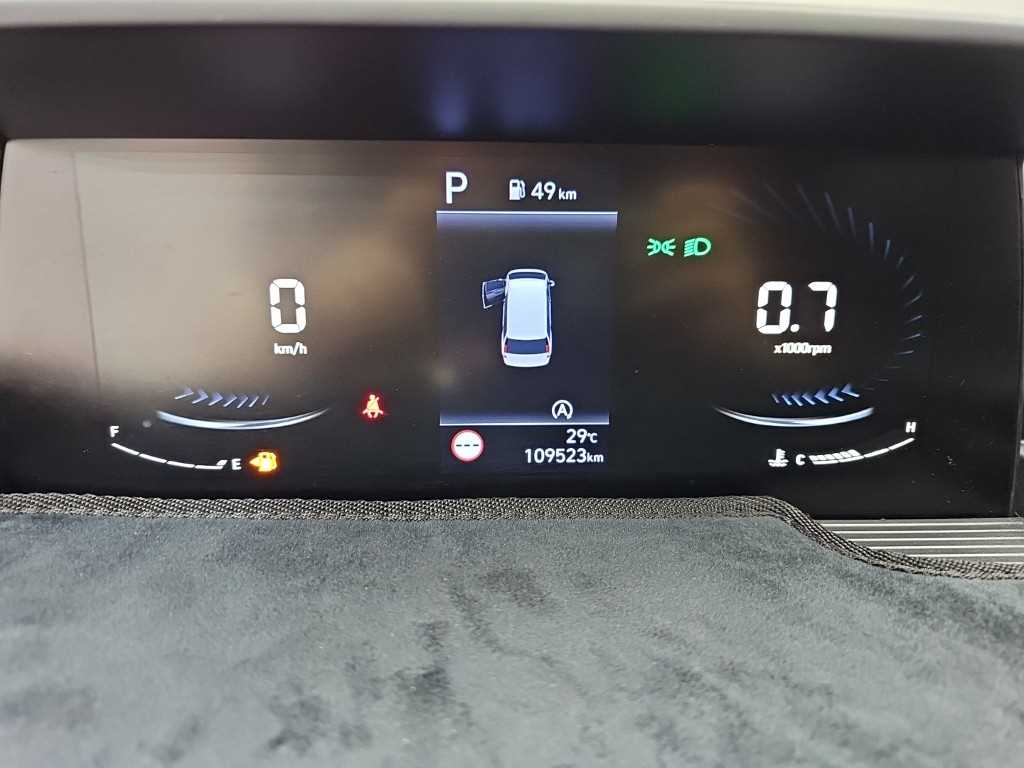 HYUNDAI Staria - Vista 8