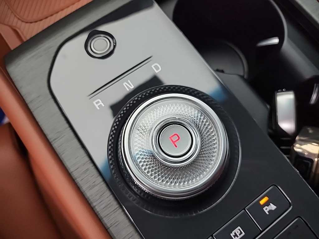 KIA K8 - Vista 10