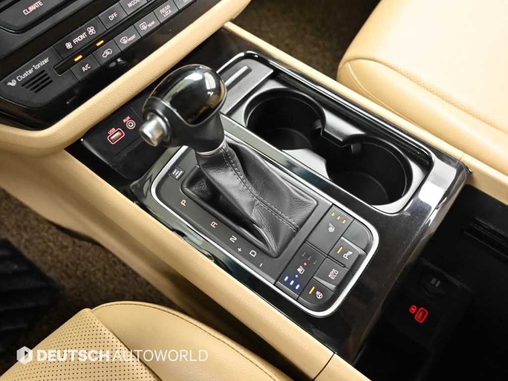 KIA Carnival - Vista 11