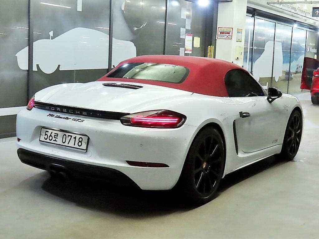 Porsche 718 - Vista 6