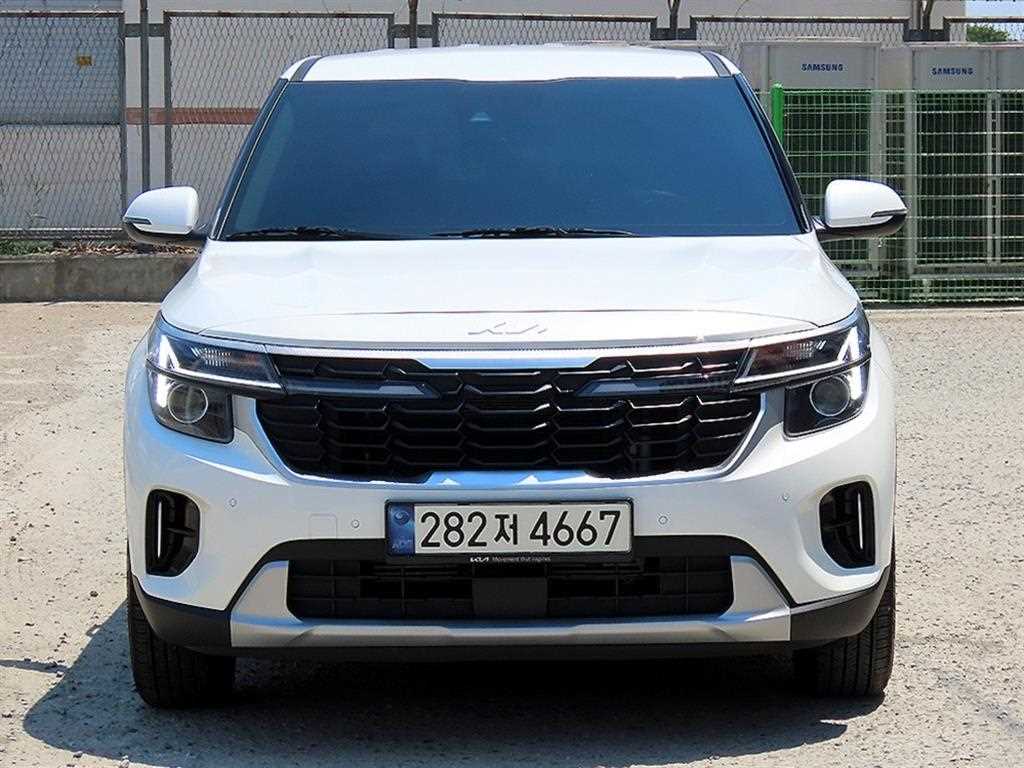 KIA Seltos 2025 Blanco - Importación desde Corea - HF Imports Iquique - Foto 1