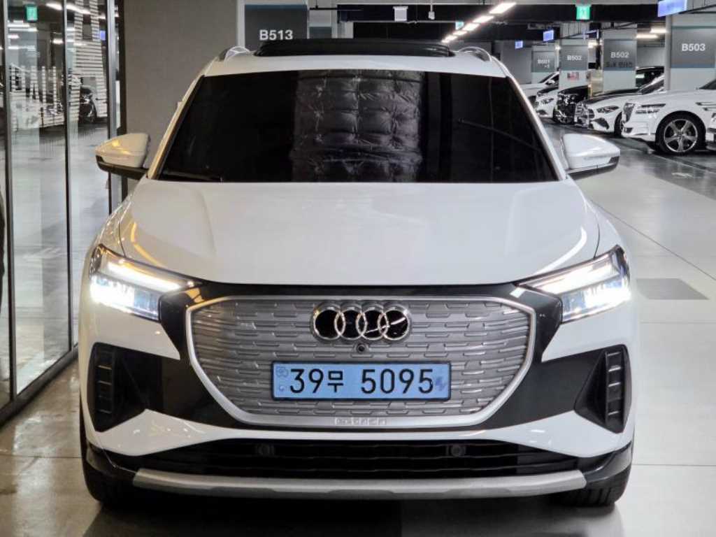 Audi Q4 - Vista 6