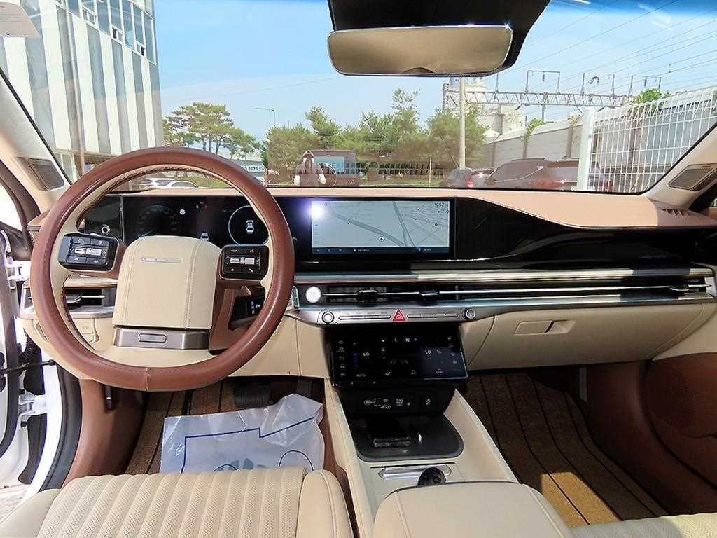 HYUNDAI Grandeur - Vista 9