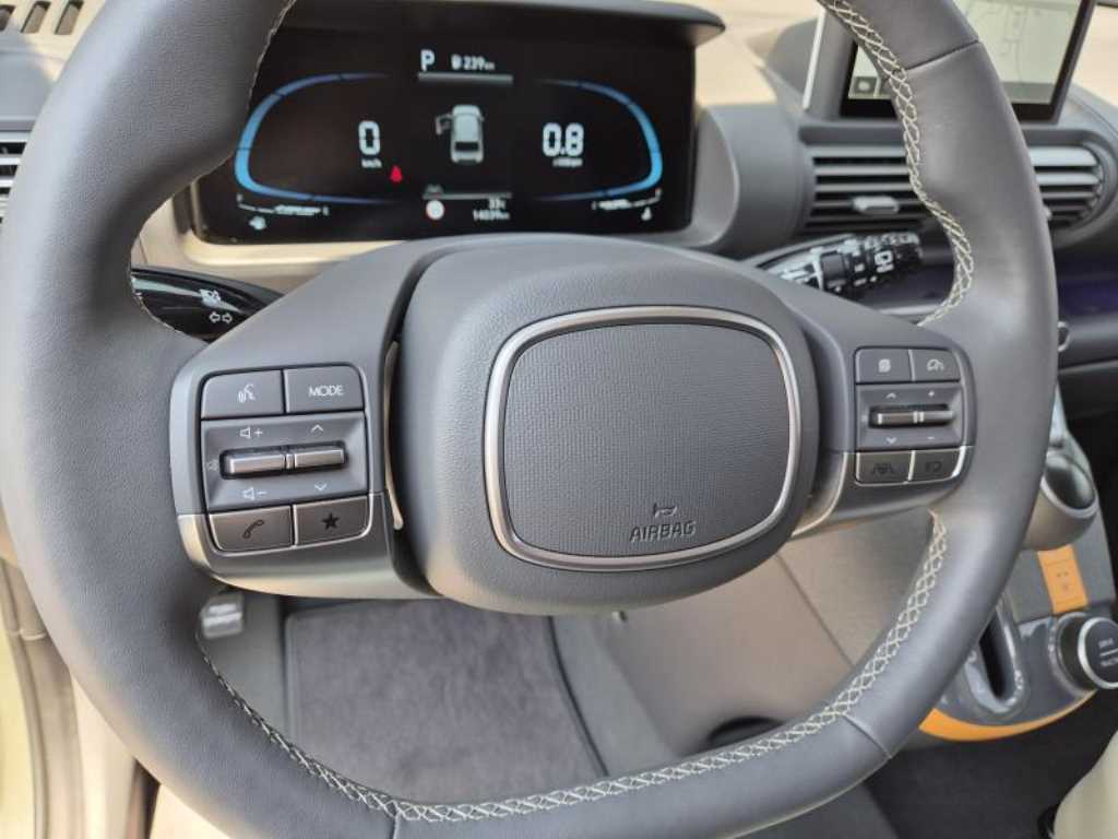 HYUNDAI Casper - Vista 10