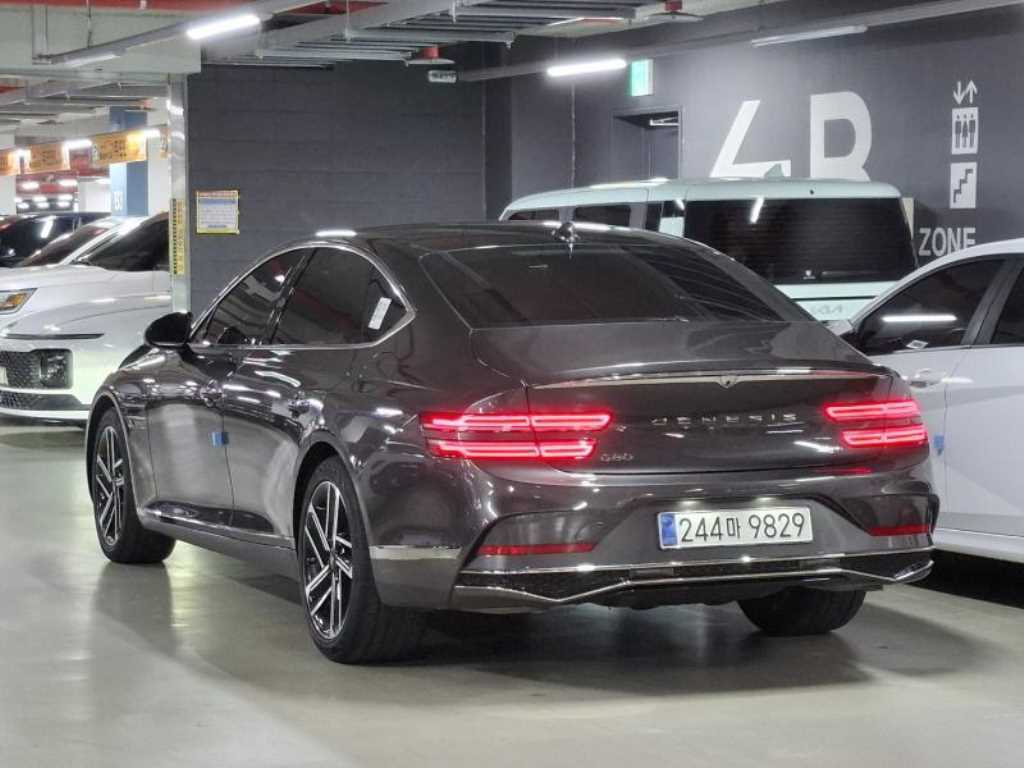 Genesis G80 - Vista 2