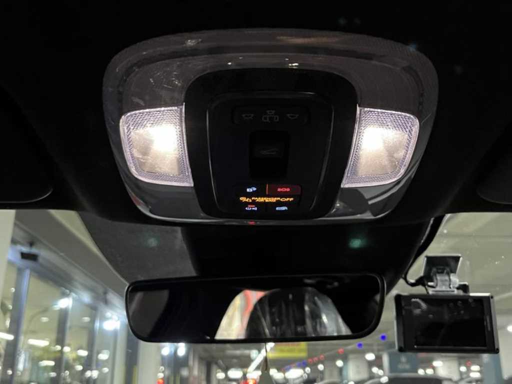 HYUNDAI Avante - Vista 9
