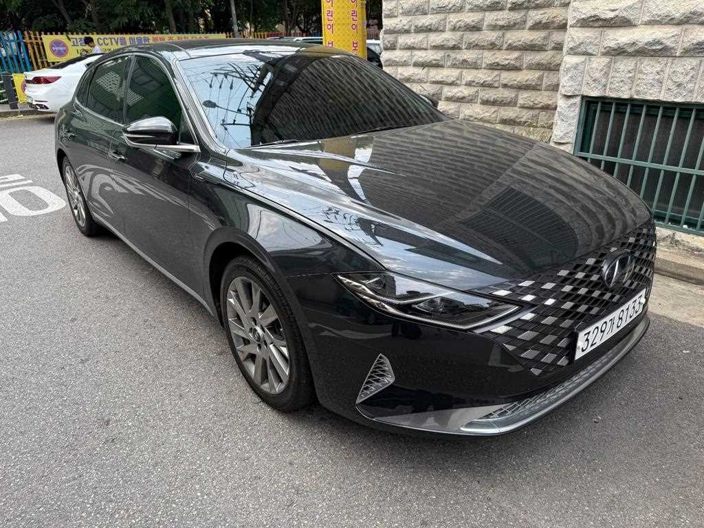 HYUNDAI Grandeur - Vista 2