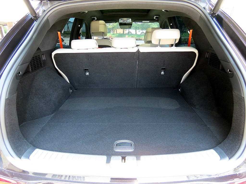 Genesis GV70 2024 Negro - Importación desde Corea - HF Imports Iquique - Foto 18