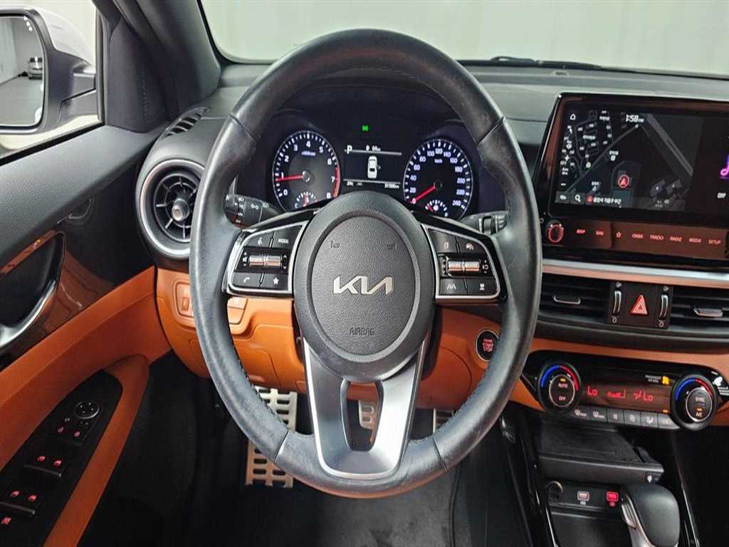 KIA K3 - Vista 12
